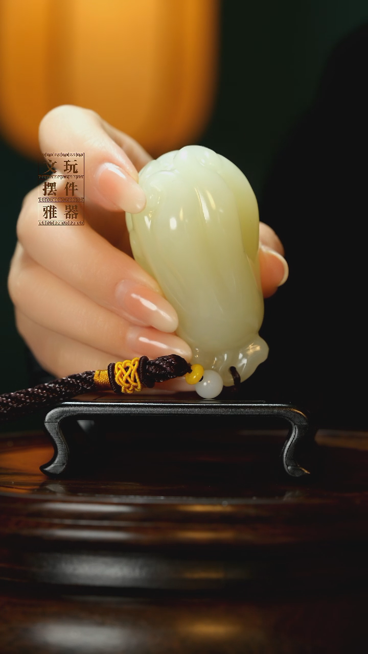玉《佛手瓜》手把件摆件