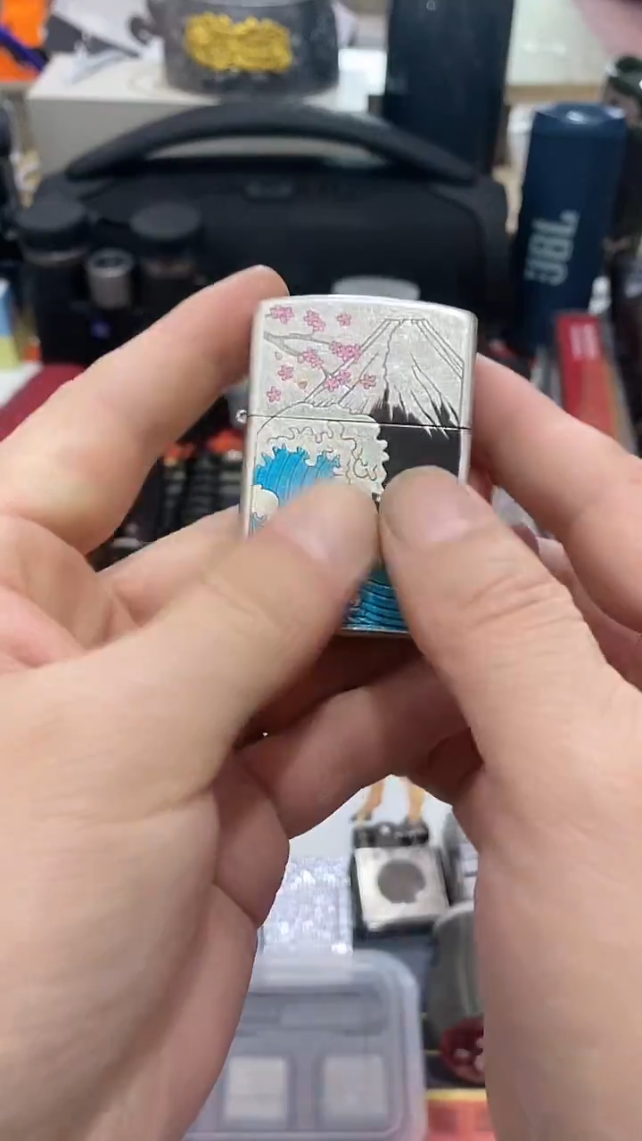 瓷片闪购商品 如图所示
