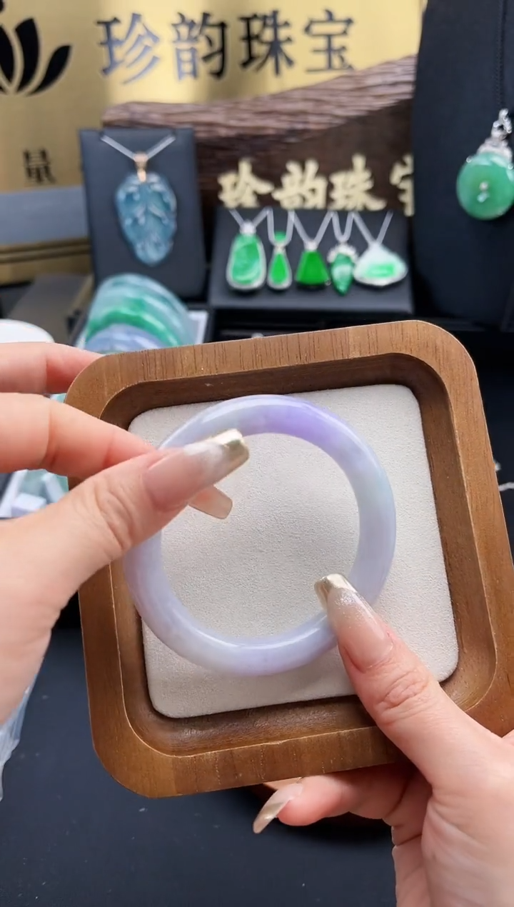 【闪购商品】翡翠手镯未镶嵌手镯