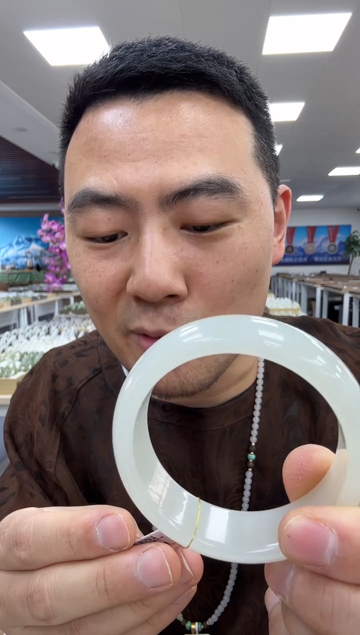 未镶嵌手镯和田玉58.5  842