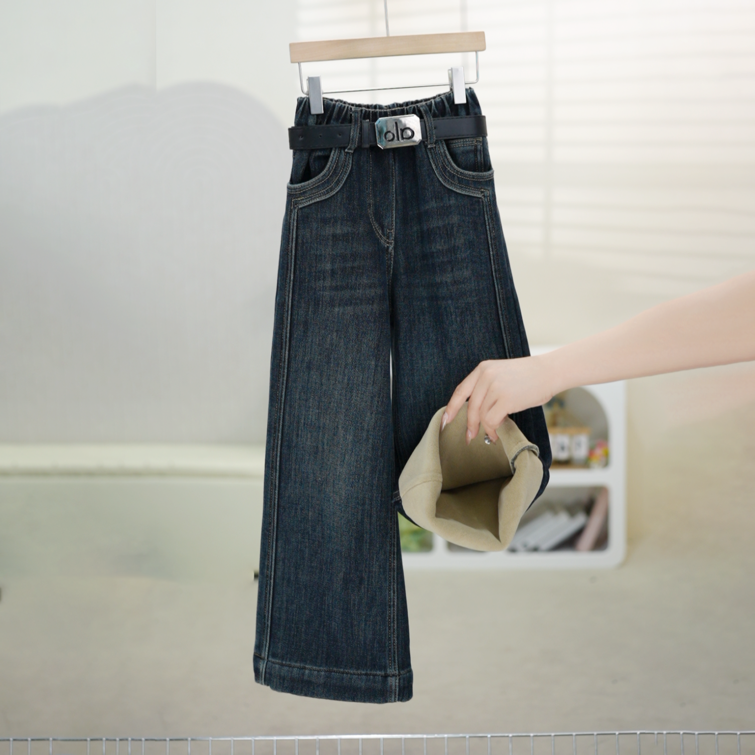 【有弹性，高品质】女童加绒牛仔裤秋冬新款中大童洋气宽松时尚2