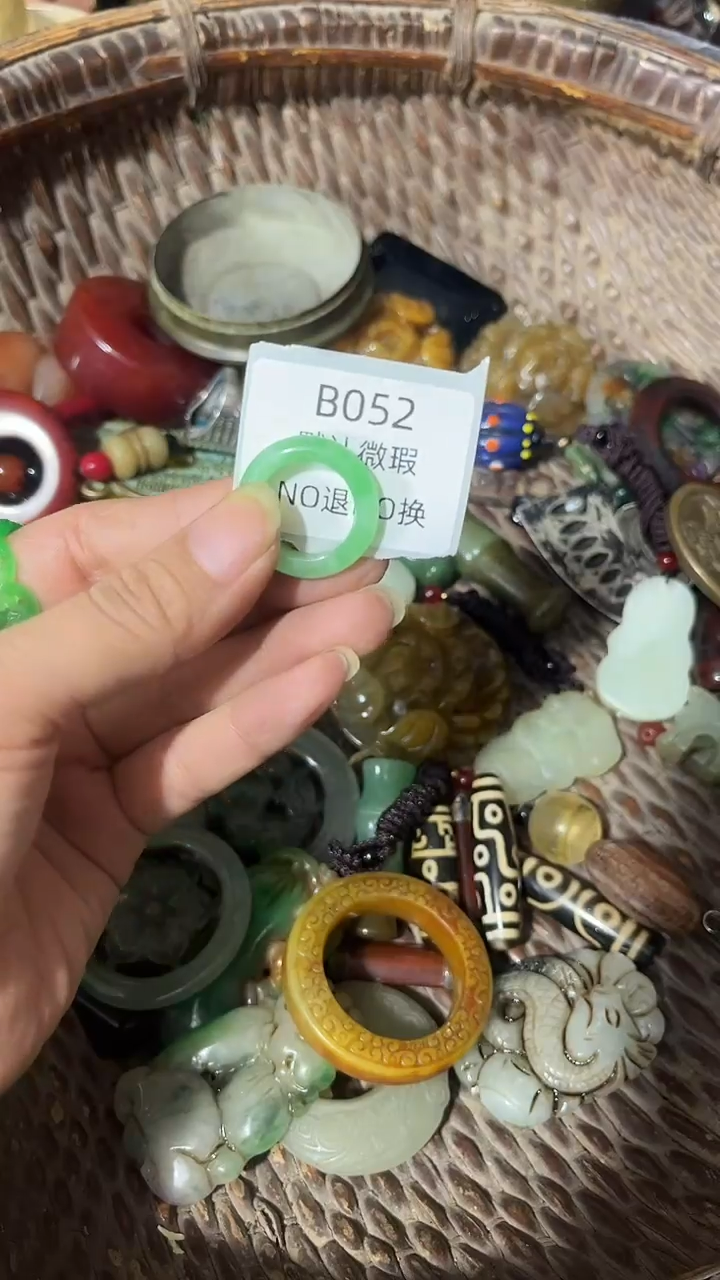 梅**装好物工艺品B052