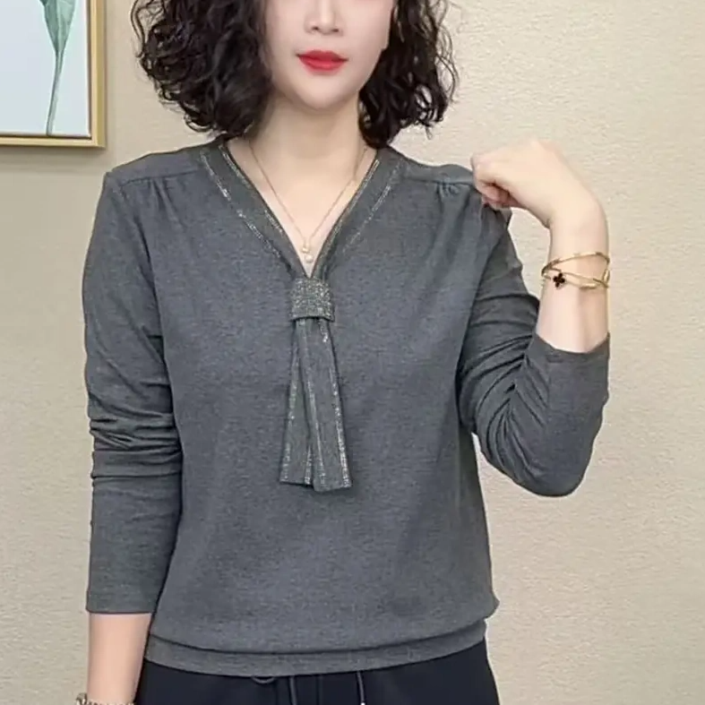 2025秋季新款时尚V领飘带纯色洋气百搭气质减龄显瘦长袖女士上衣
