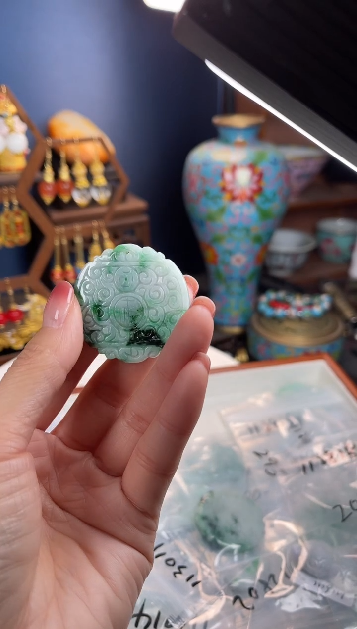 未镶嵌挂件翡翠?****?，112818翡翠吊坠