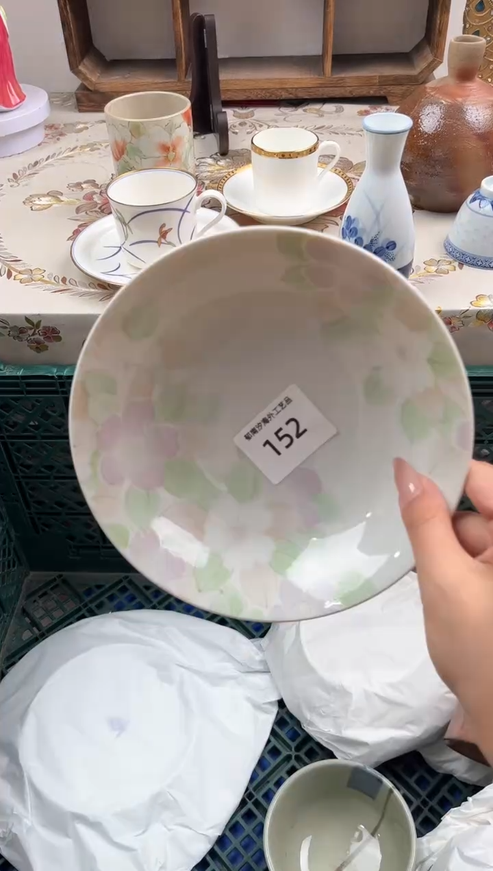 瓷片西****?B         152
