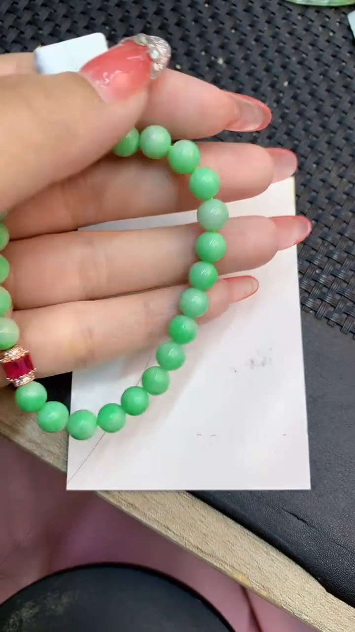 颈饰未镶嵌翡翠1