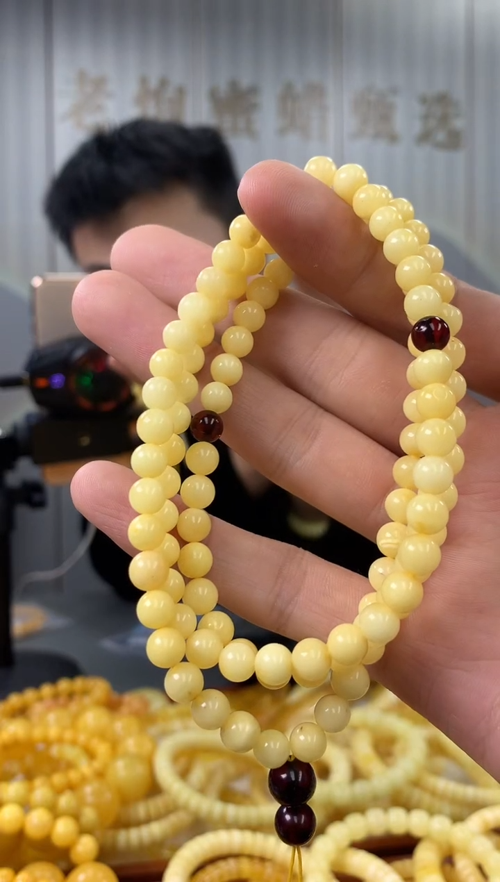 【闪购商品】琥珀裸石未镶嵌链子