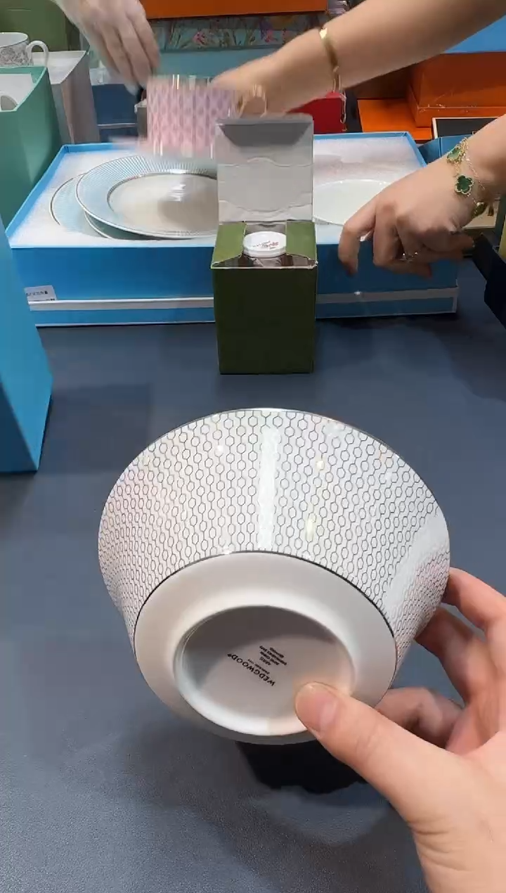 【闪购商品】碗B553-H1571全场正品，京东包邮