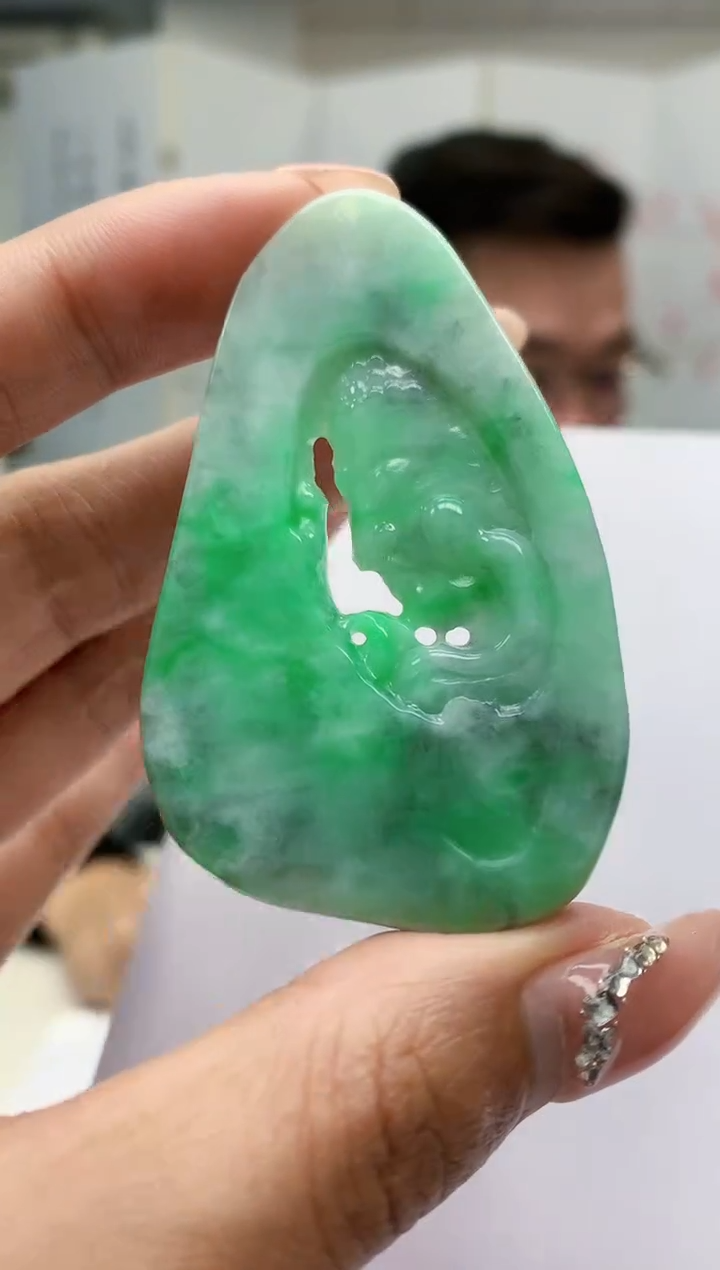 【闪购商品】定制翡翠未镶嵌5152MM-毛货挂件32