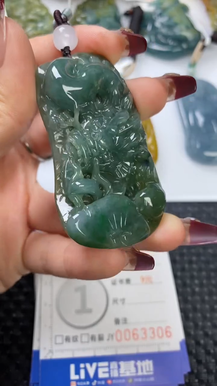 【闪购商品】翡翠颈饰未镶嵌1111111111111111