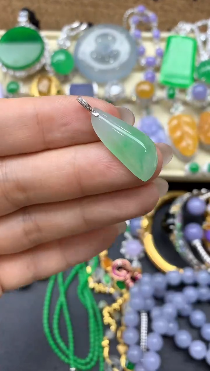 【闪购商品】翡翠颈饰18K金镶嵌89-中国好珍宝