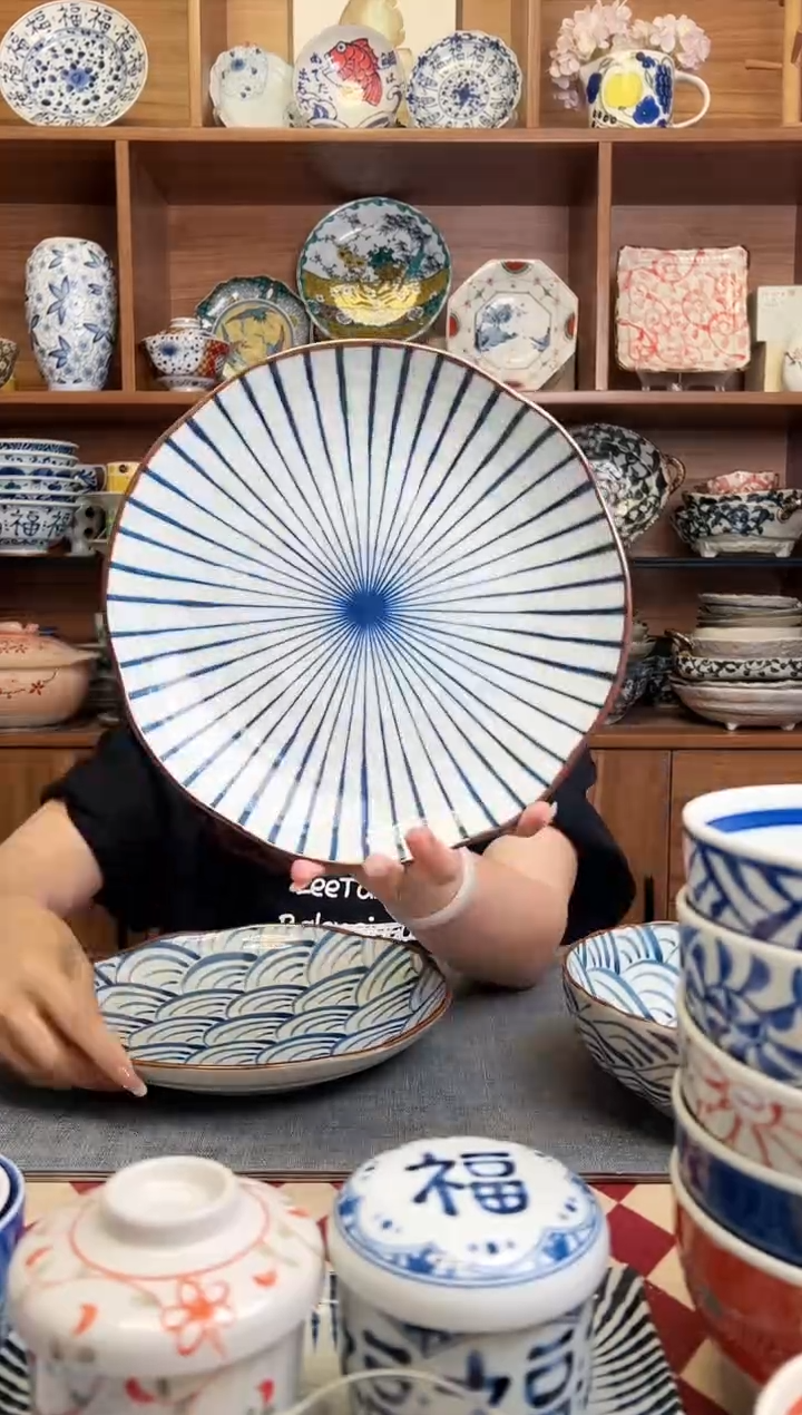 瓷片清秀 十草纹23cm深盘