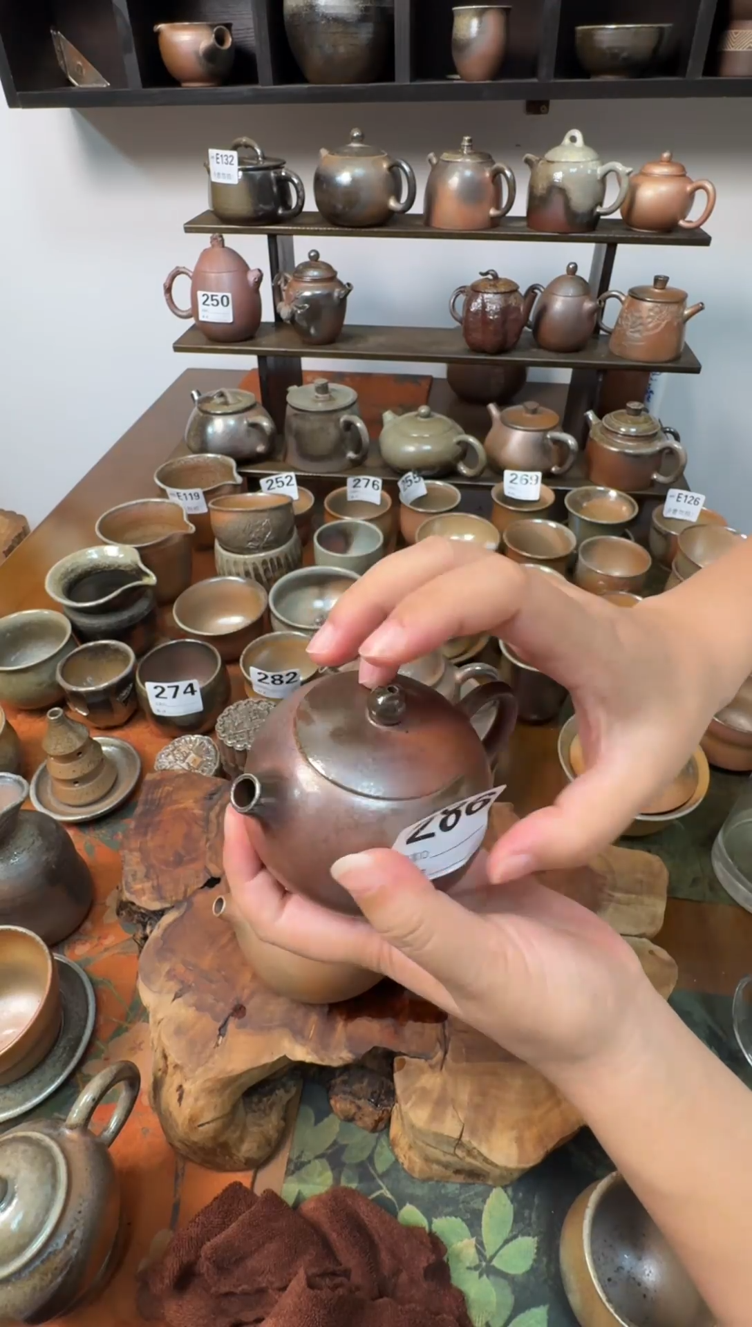 坭兴陶柴烧紫金红色柴烧壶