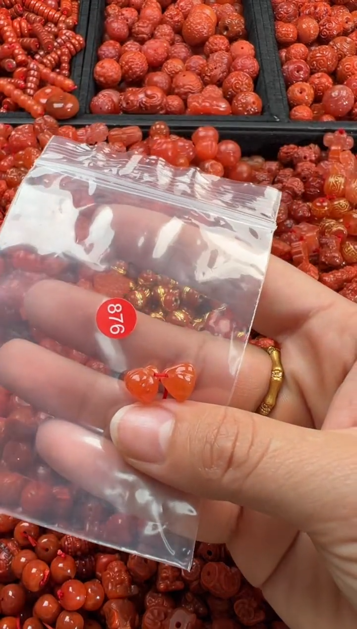 【闪购商品】南红玛瑙颈饰未镶嵌1