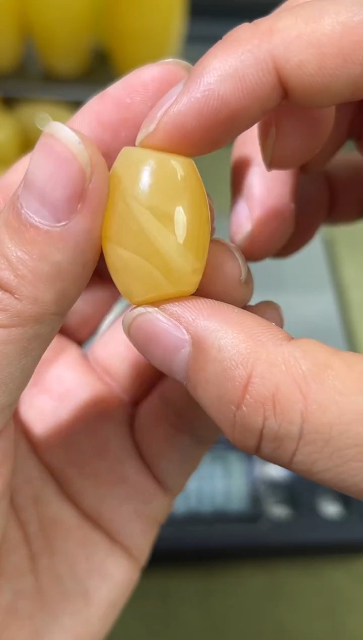 裸石琥珀未镶嵌琥珀蜜蜡吊坠