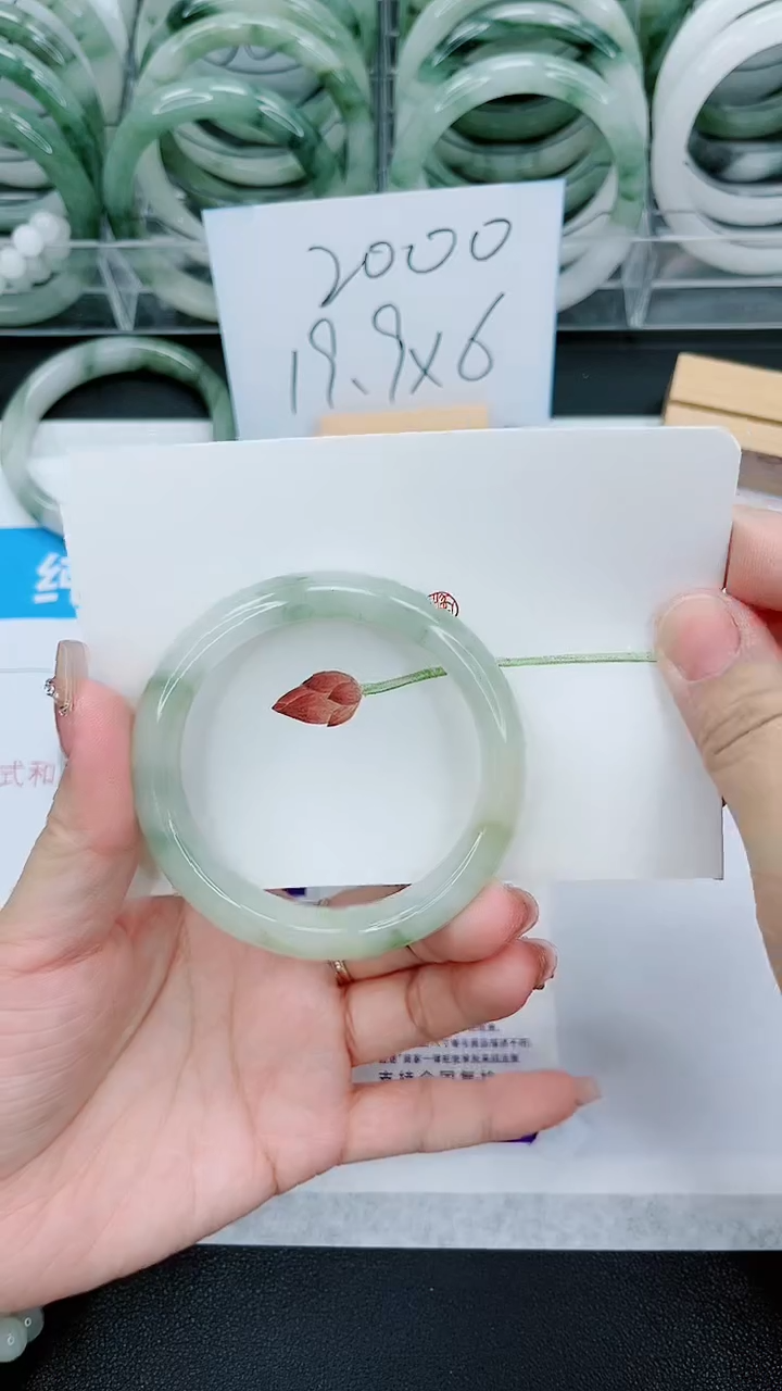 【闪购商品】石英质玉手镯未镶嵌45号/53-54圈