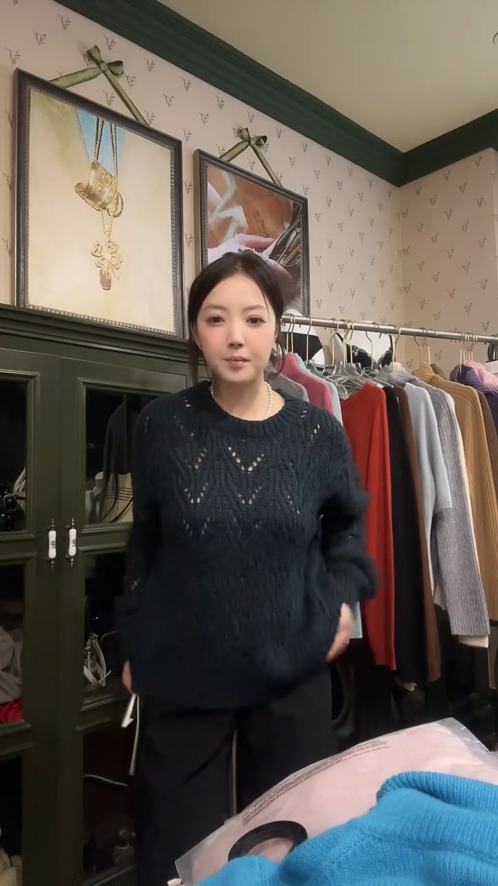 重工钩花羊毛套头衫