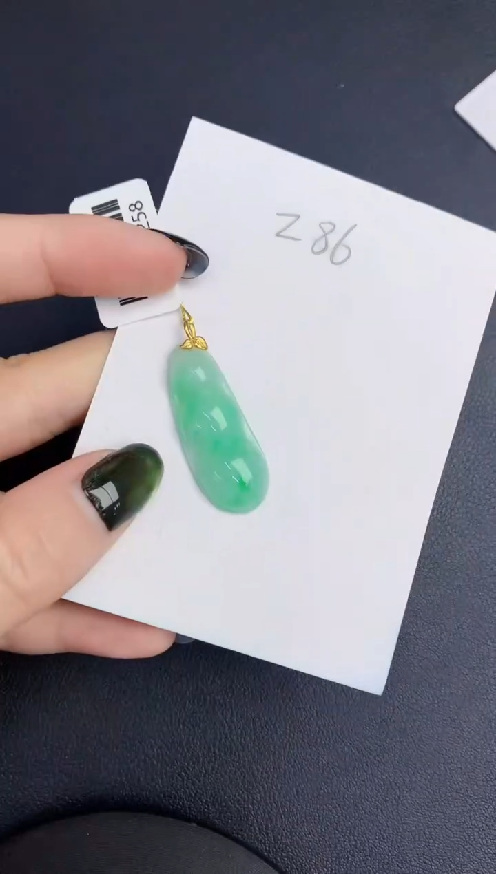 【闪购商品】翡翠颈饰18K金镶嵌0000000000