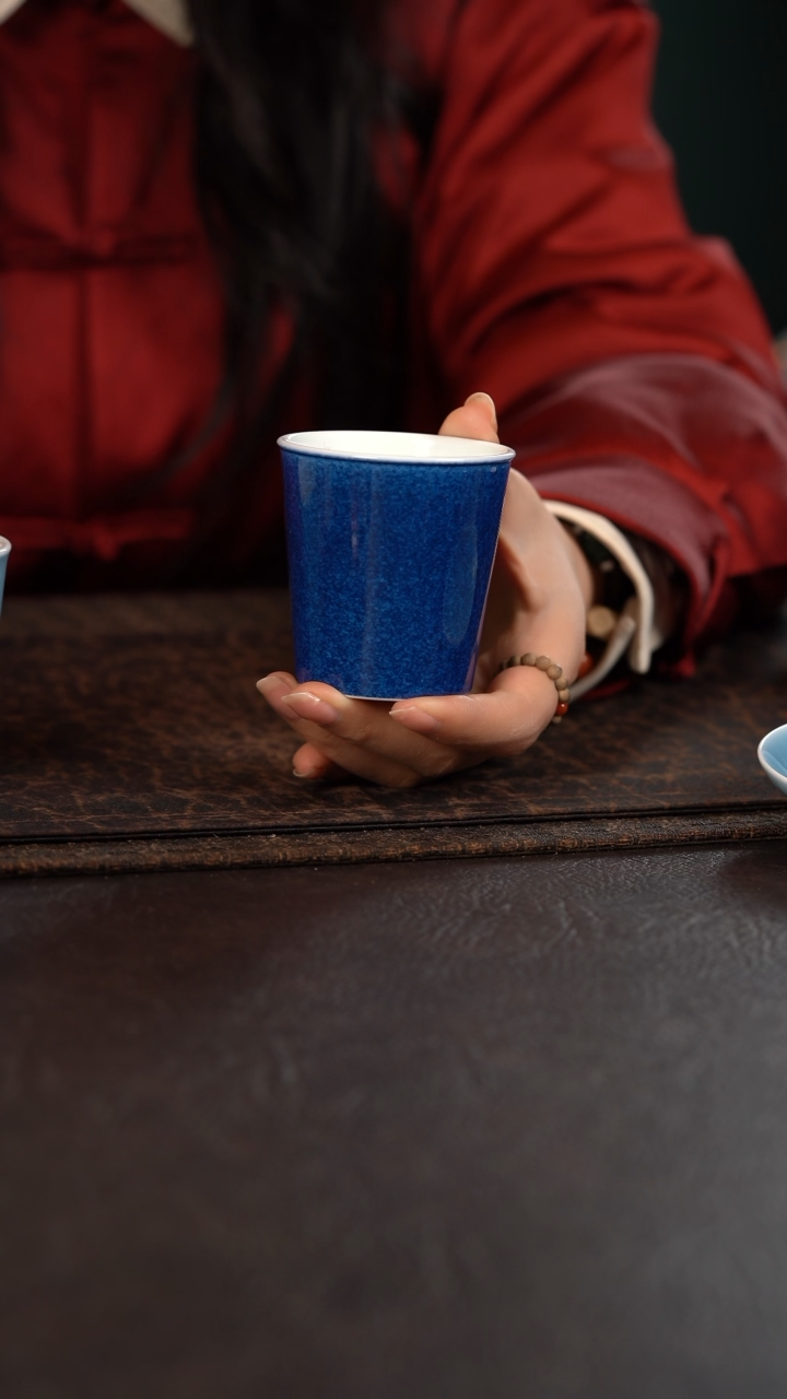 【闪购商品】杯初蓝舍洒蓝纯色小可乐杯