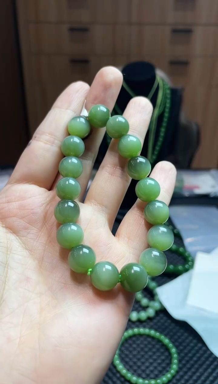 颈饰未镶嵌和田玉和田玉碧玉手串12mm