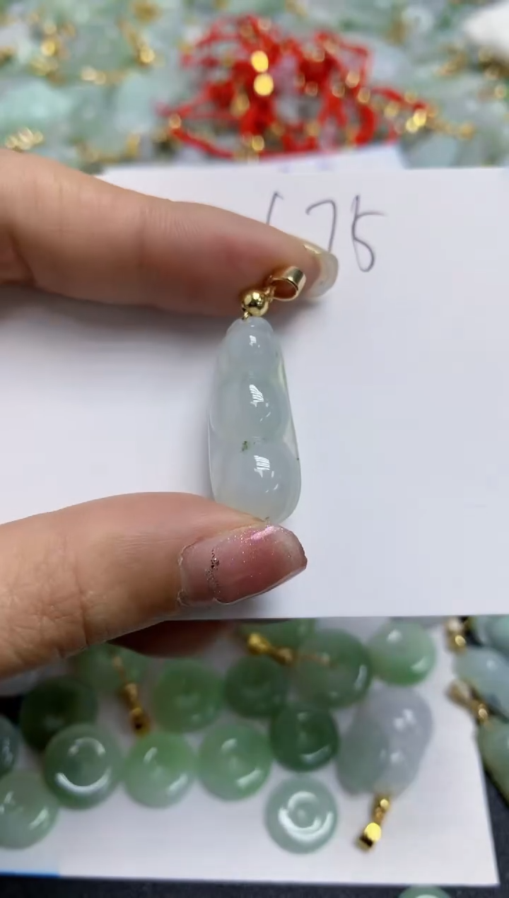 【闪购商品】翡翠颈饰合金天然翡翠A货