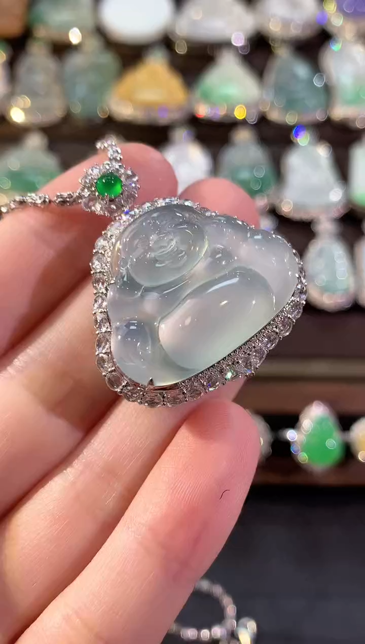 吊坠(不含链)18K金镶嵌翡翠冬日珠宝Q142