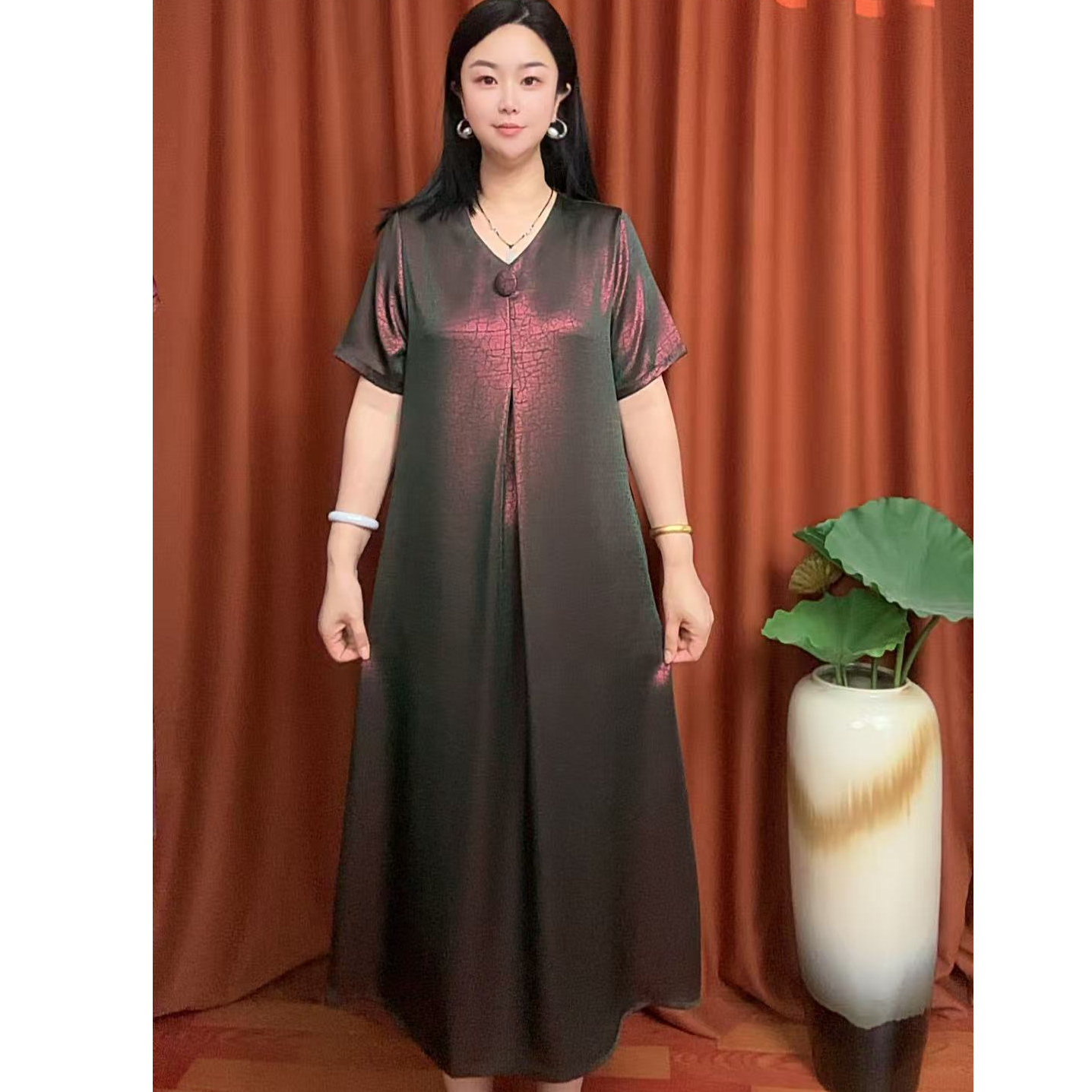 【一粒扣绿】夏季高定重磅琉璃缎宽松气质显瘦连衣裙