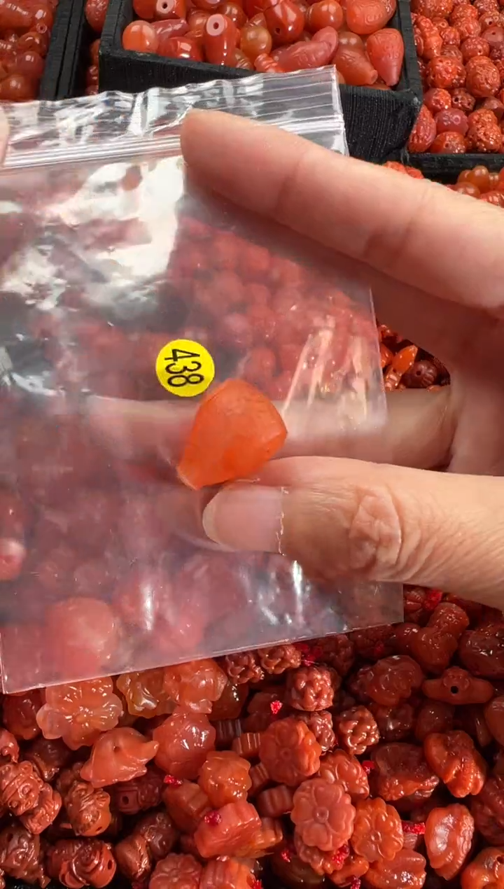 【闪购商品】南红玛瑙未镶嵌颈饰2