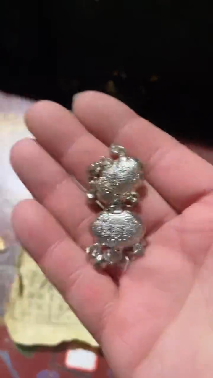 玉米李想专属链接   一对小铃铛 ---福利