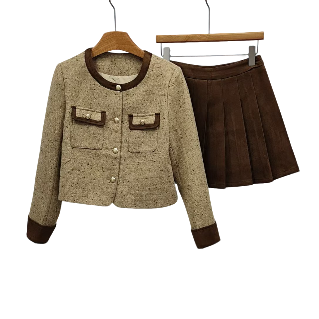 YITONG/倚桐2025冬季时尚气质小香风外套百褶短裙套装（E5A11525）