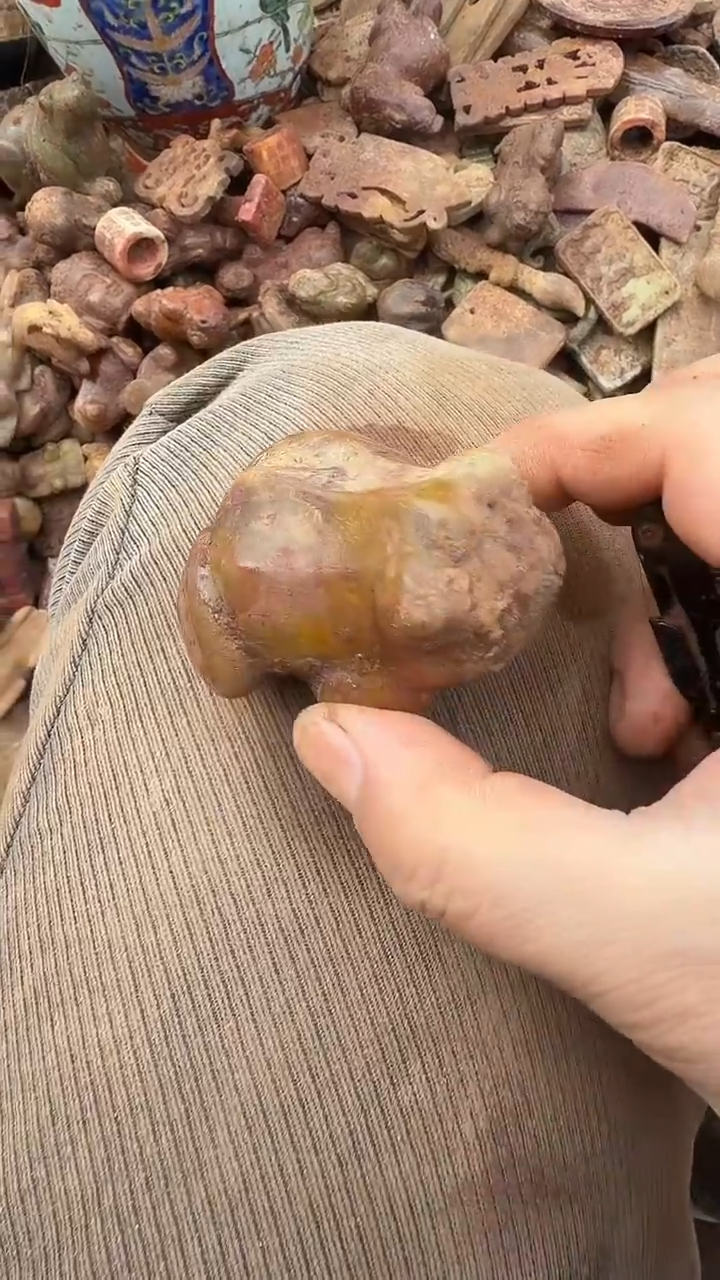 未镶嵌岫岩河磨玉（透闪石质玉）挂件金*子岫岩河磨玉