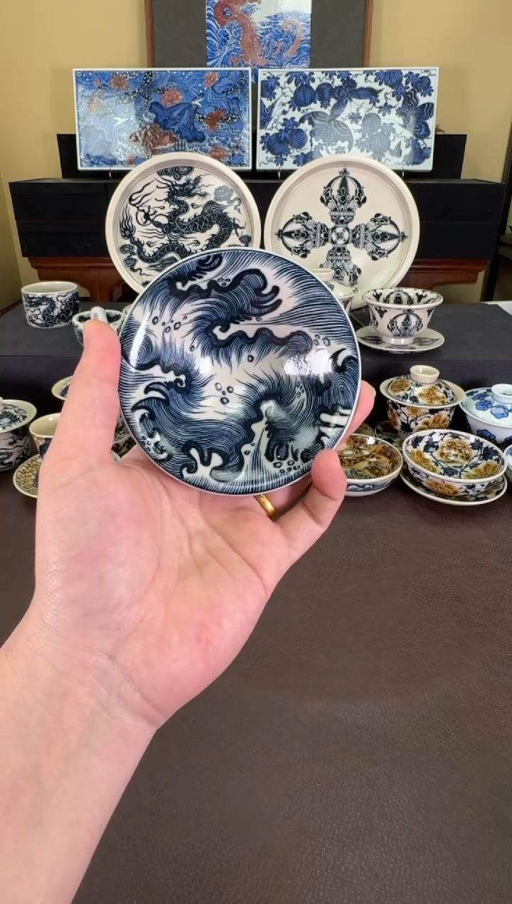 【闪购商品】二号釉纯海浪纹斗笠杯