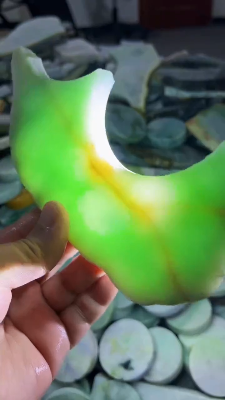 【闪购商品】翡翠挂件未镶嵌A货康壹117