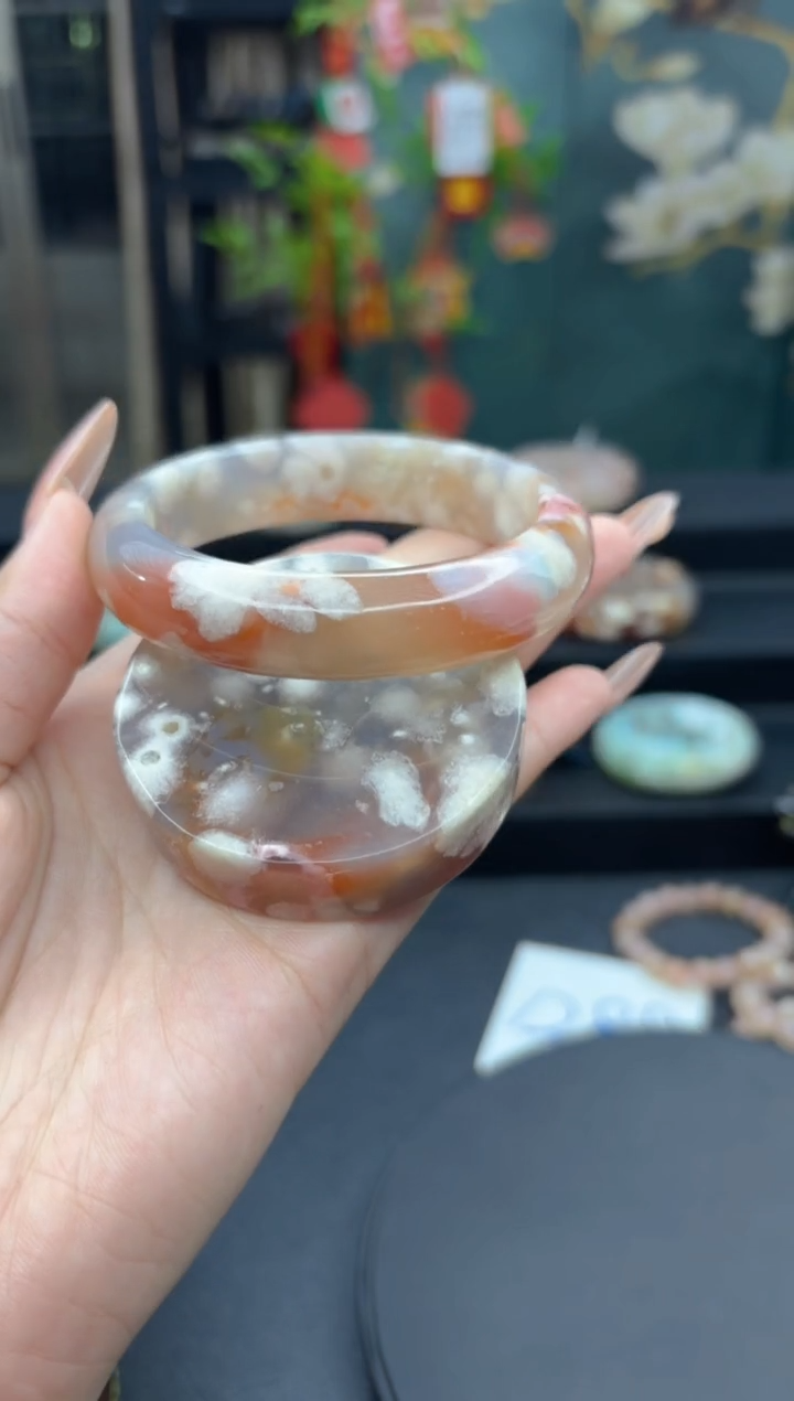 【闪购商品】石英质玉手镯未镶嵌10（61圈赠送镯心）