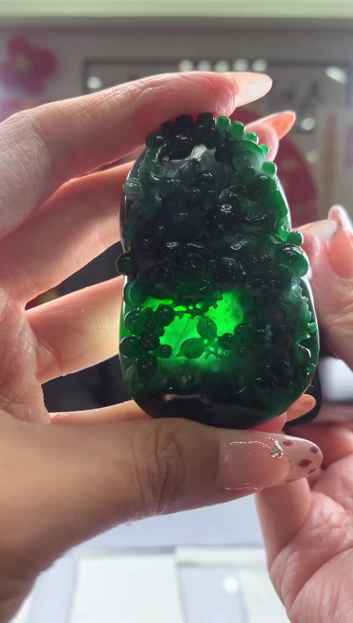 【闪购商品】定制翡翠未镶嵌挂件发货（拍一发一）