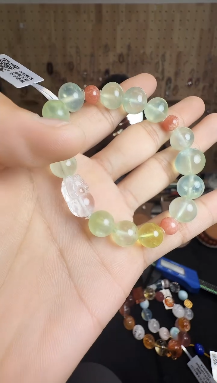 未镶嵌葡萄石手链村0291 约7-12mm