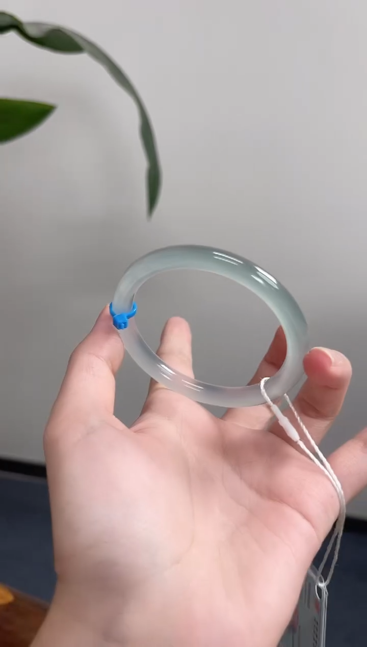 手镯玛瑙/玉髓未镶嵌58圈卡8