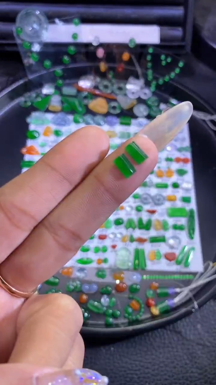 未镶嵌挂件翡翠柱子