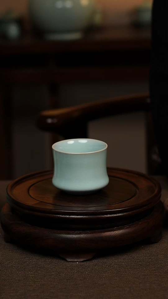 瓷片天青色全手工束腰杯90ml微瑕不带礼盒