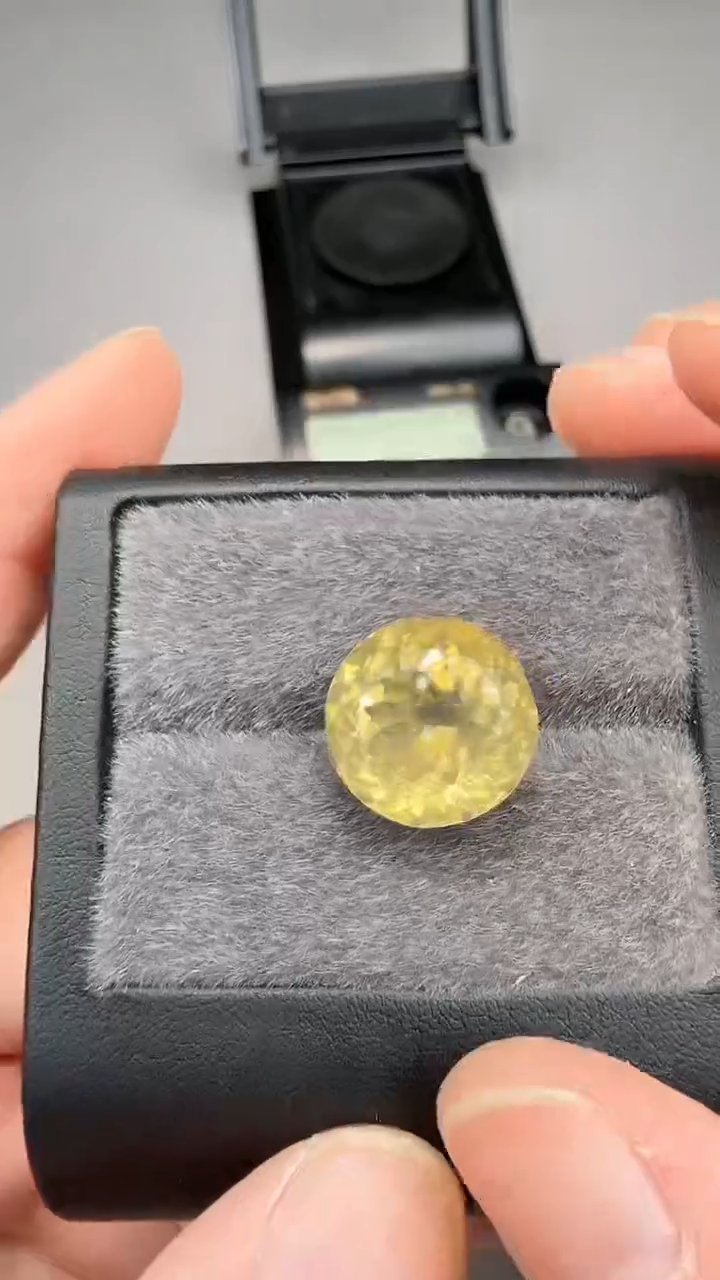 【闪购商品】黄晶黄水晶未镶嵌12.4ct-A401-1p