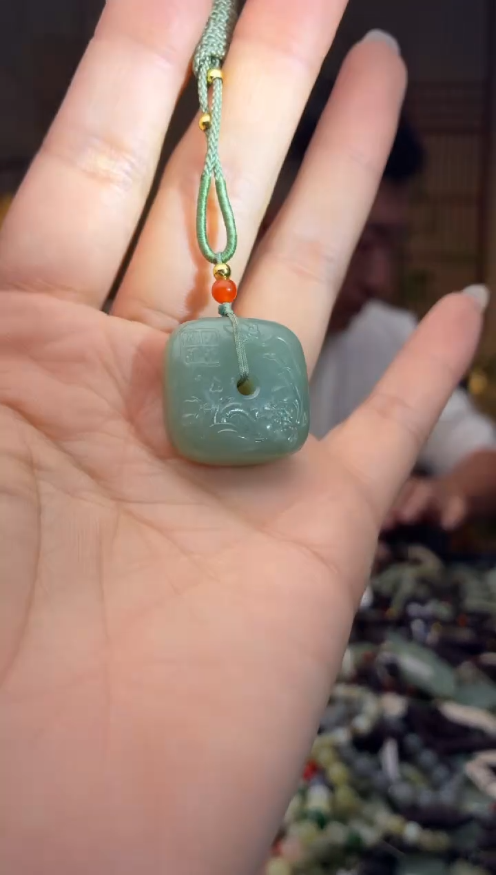 颈饰未镶嵌和田玉多样性发货，拍一发一