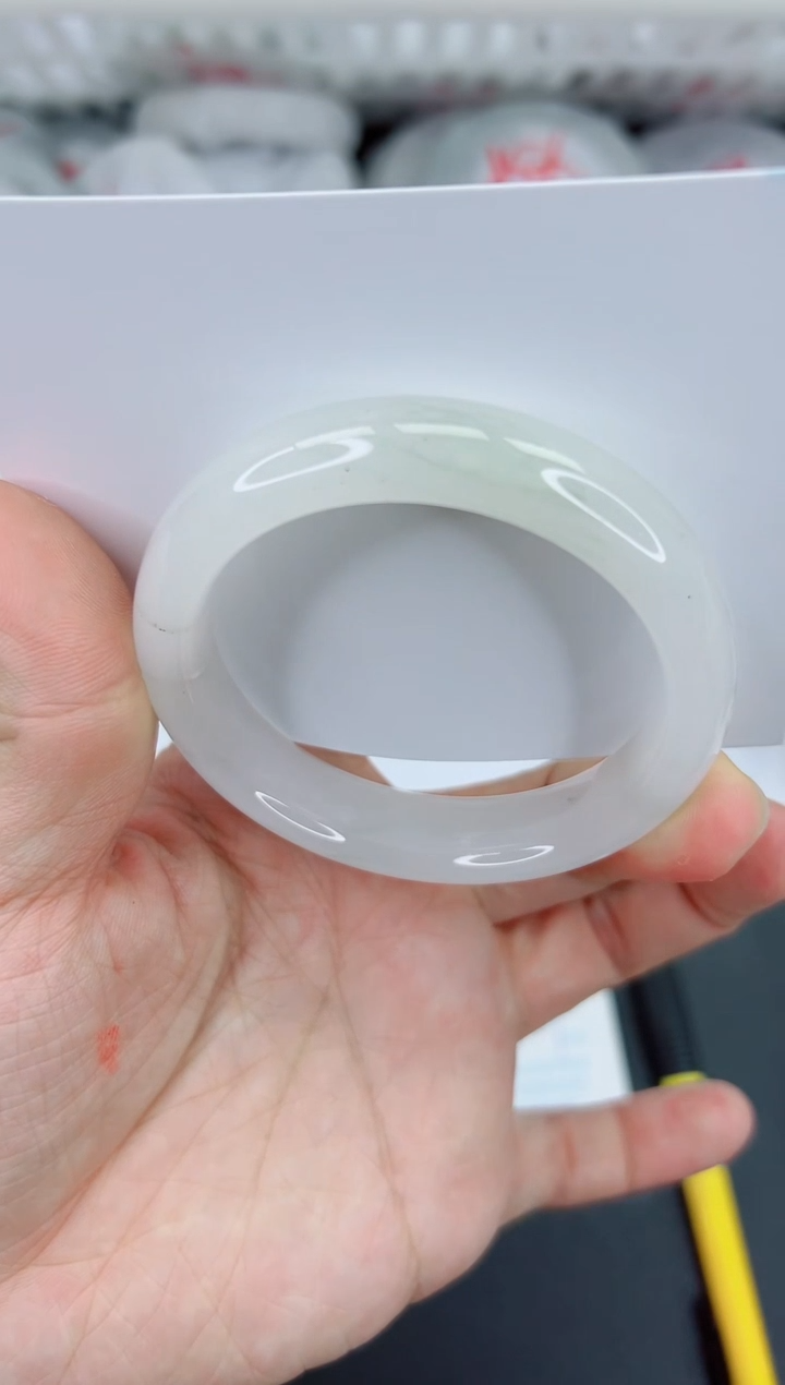 【闪购商品】石英质玉手镯未镶嵌312-52.2