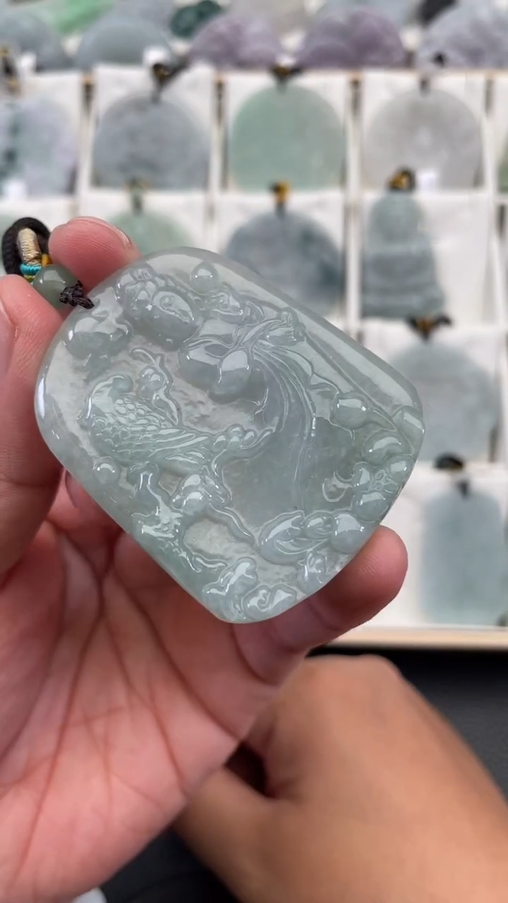 颈饰未镶嵌翡翠天然缅甸翡翠A货97