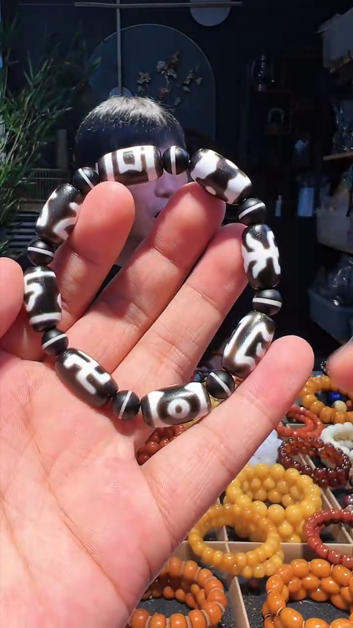 【闪购商品】玛瑙/玉髓手串未镶嵌单圈