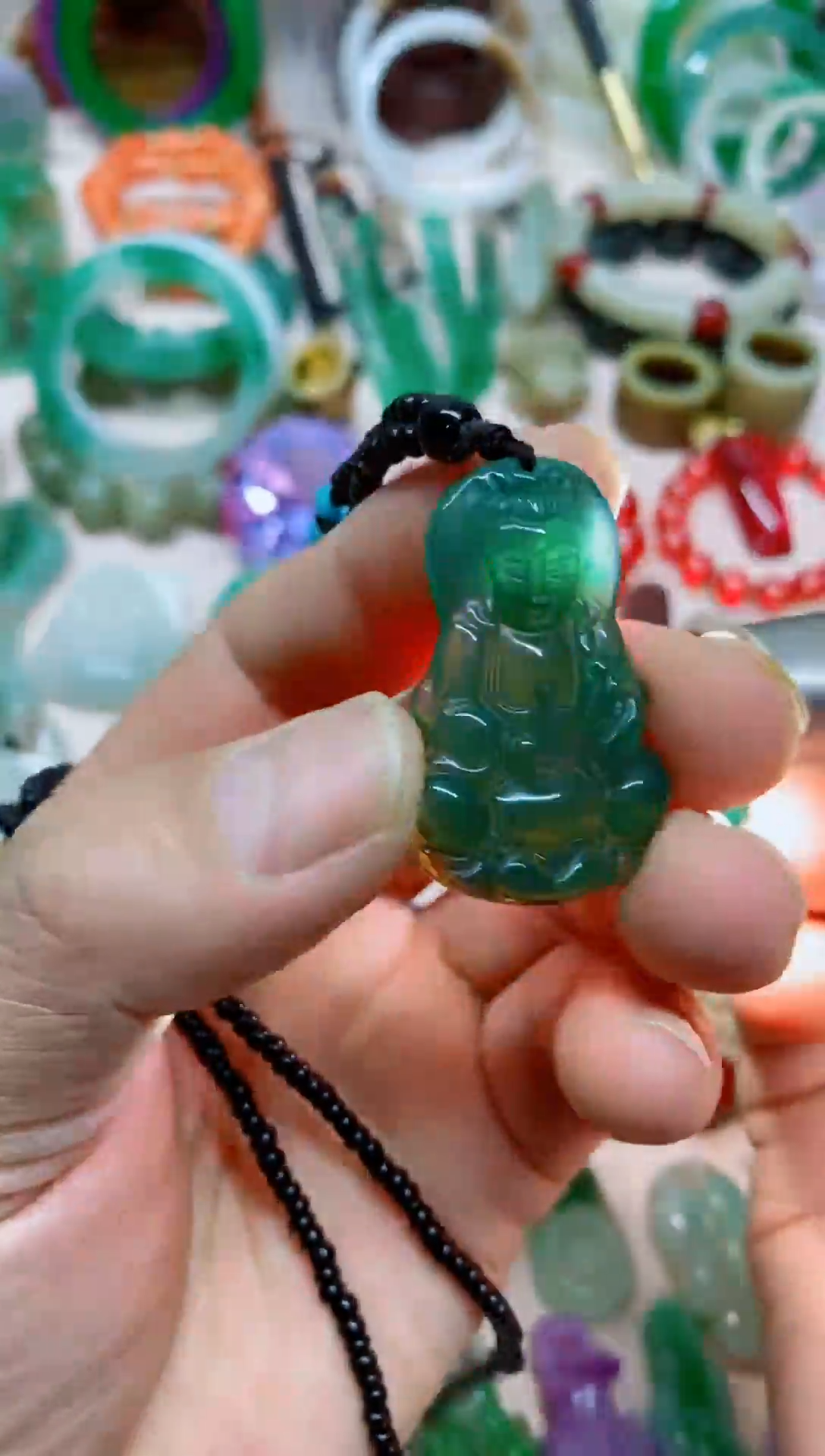 白玉菩提手串直播间的实时画面