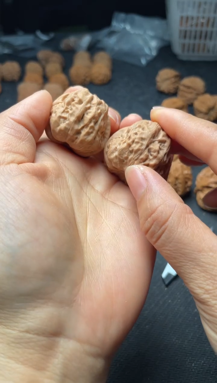 把件文玩核桃w102  蛤蟆头33尺