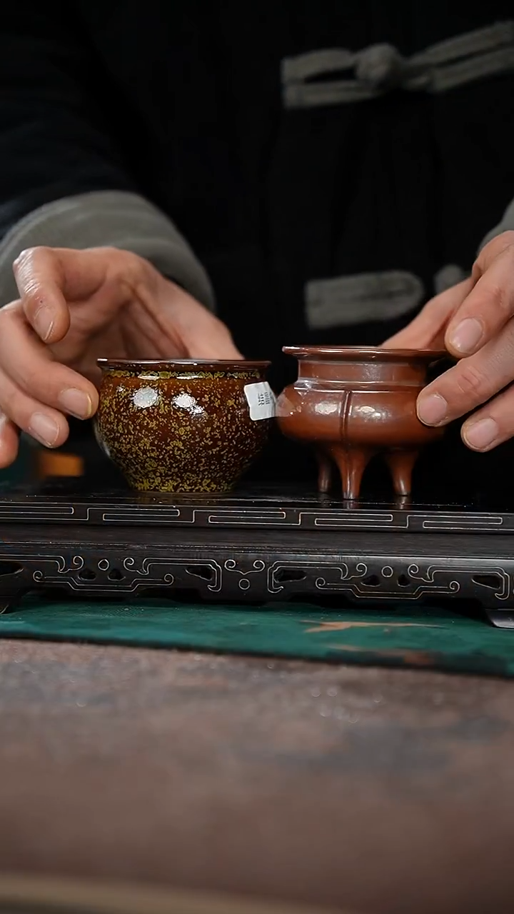 55+56-5唇口缸杯（金桂）+三足鬲炉