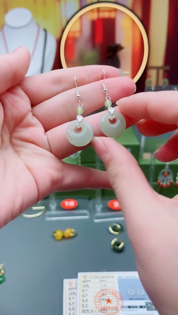 未镶嵌和田玉耳饰x0200000