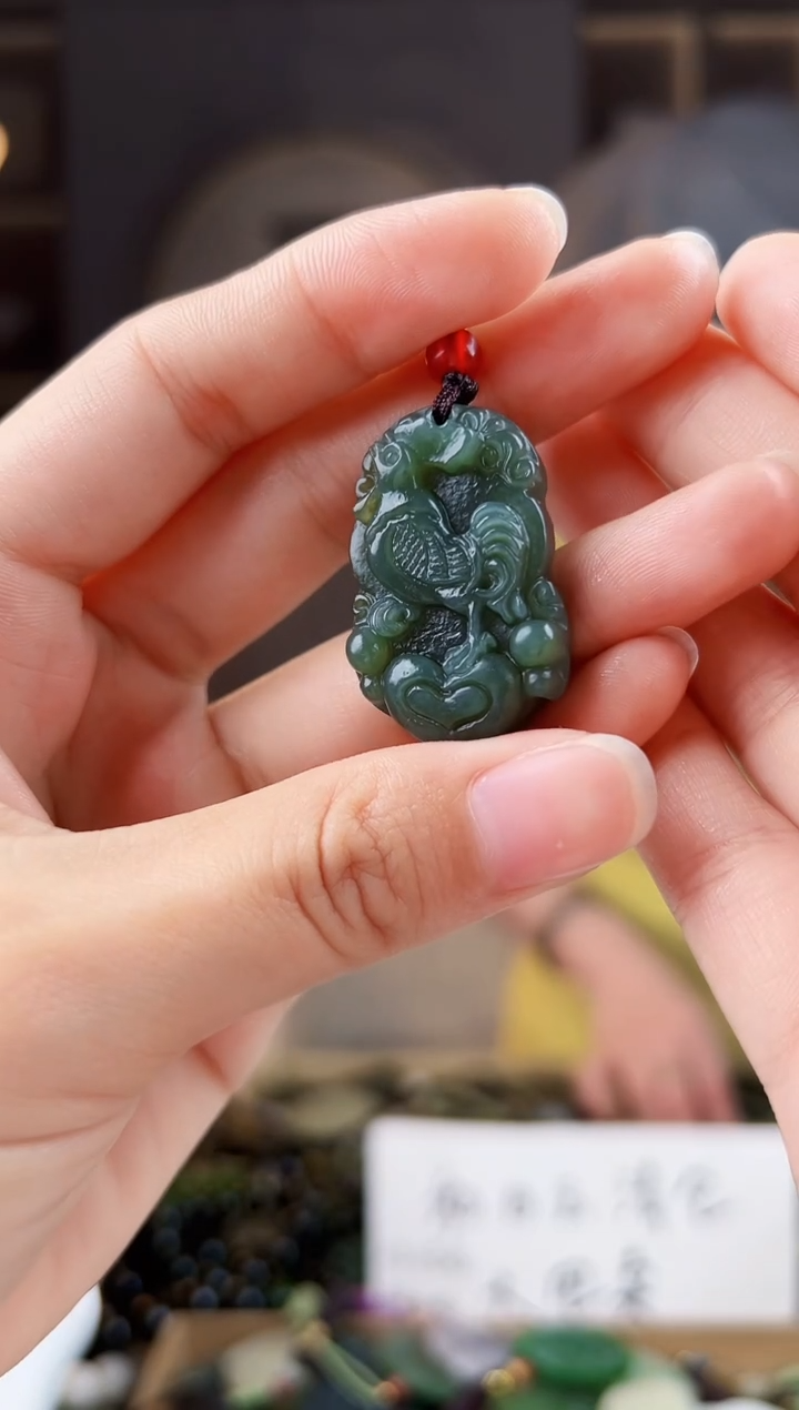 颈饰未镶嵌和田玉拍一发一，多样性发货