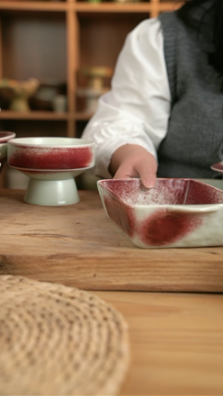 【闪购商品】复古郎红的双耳长方形深盘